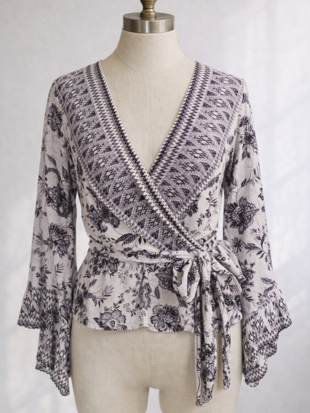 ANGIE Ivory Black Boho Surplice Bell Sleeve Wrap Peplum Top Small
